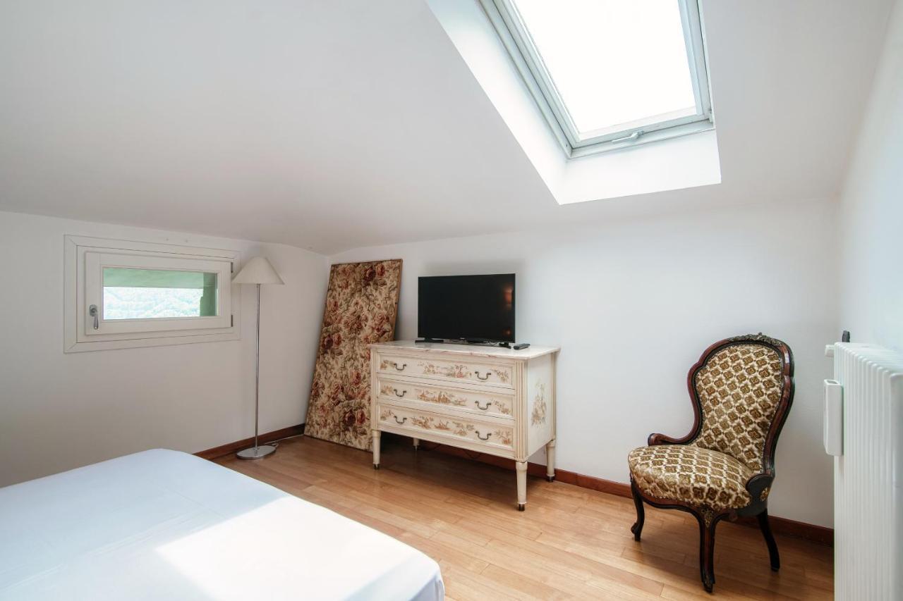 I D'A Charming Penthouse - Lake View- Como- House-130 Mt-2 Double Bedrooms And 2 Double Bathrooms A Spacious Living Room-Full Equipped Kitchen-Private Garden And Terrace-Private Covered Parking מראה חיצוני תמונה