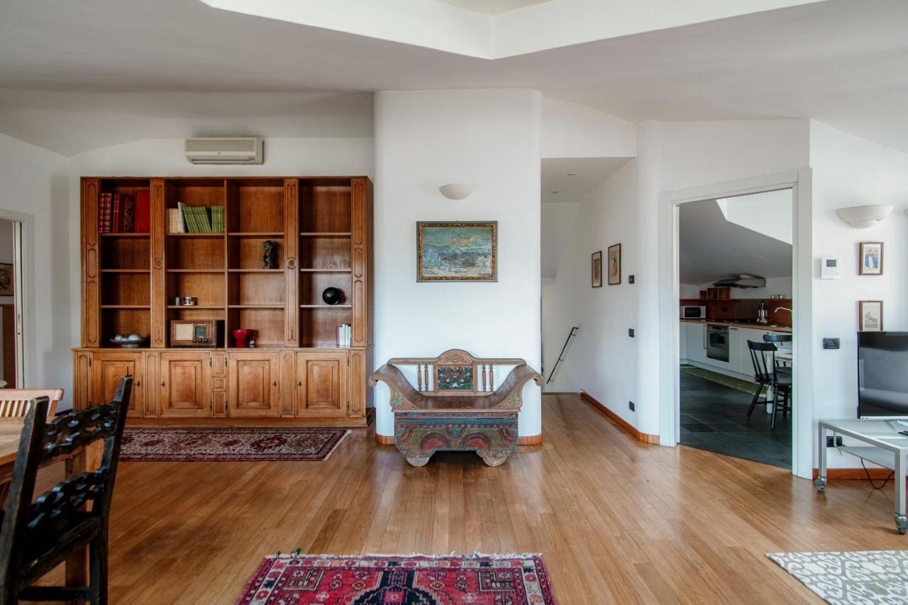 I D'A Charming Penthouse - Lake View- Como- House-130 Mt-2 Double Bedrooms And 2 Double Bathrooms A Spacious Living Room-Full Equipped Kitchen-Private Garden And Terrace-Private Covered Parking מראה חיצוני תמונה