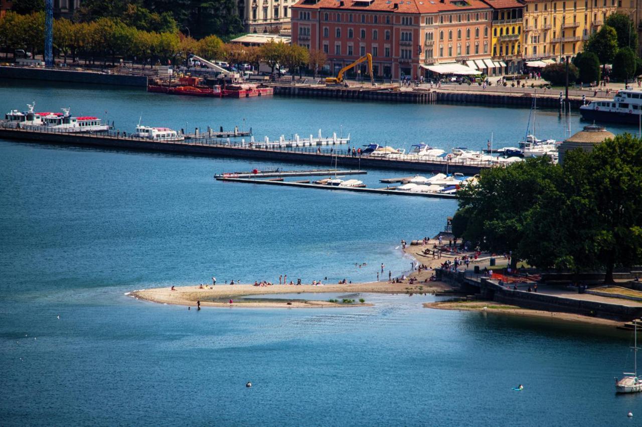 I D'A Charming Penthouse - Lake View- Como- House-130 Mt-2 Double Bedrooms And 2 Double Bathrooms A Spacious Living Room-Full Equipped Kitchen-Private Garden And Terrace-Private Covered Parking מראה חיצוני תמונה